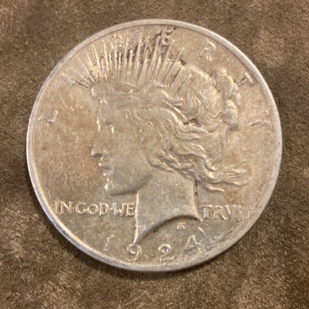 1924 Peace Silver Dollar - Obverse Portrait